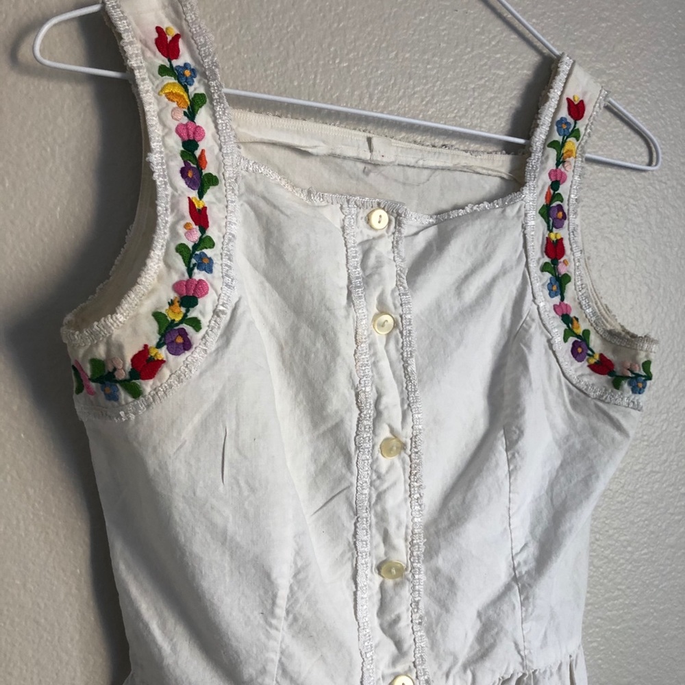 1960’s Vintage Peplum Embroidered Blouse